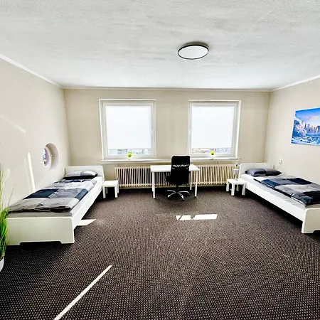 Apartment - 200qm- 2 Duschen - 2 Wcs *