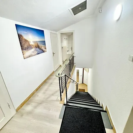 Apartment - 200qm- 2 Duschen - 2 Wcs