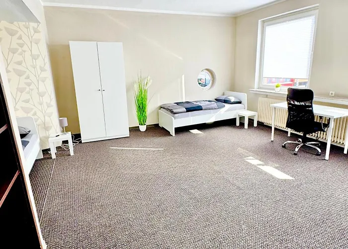 - 200qm- 2 Duschen - 2 Wcs * Verl