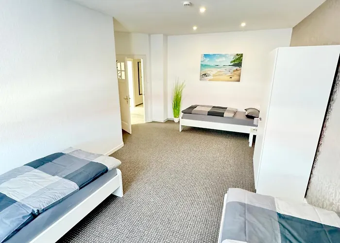 - 200qm- 2 Duschen - 2 Wcs *