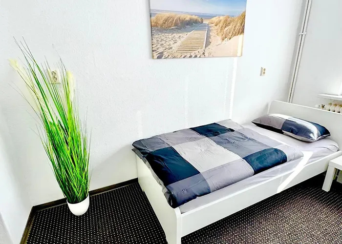 - 200qm- 2 Duschen - 2 Wcs Lägenhet Verl