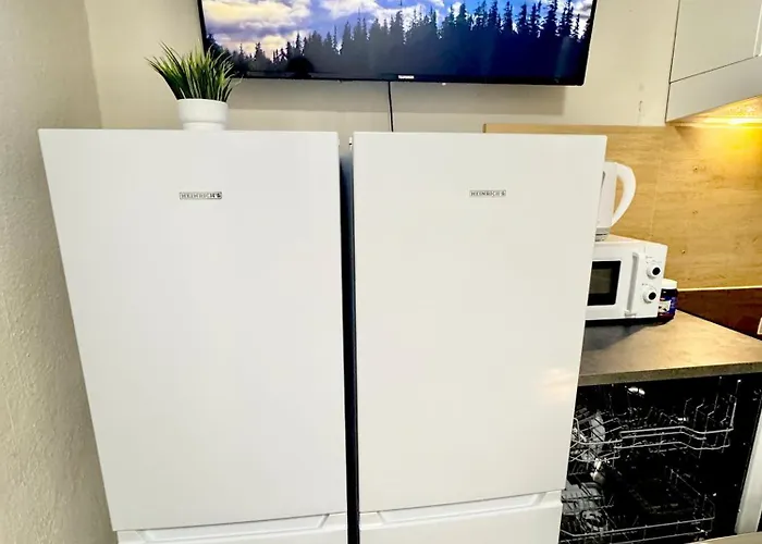 - 200qm- 2 Duschen - 2 Wcs Lägenhet